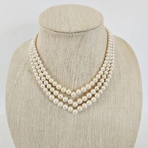 Vintage Richelieu Signed '60s Triple Strand Graduated Faux Pearl Collar Necklace